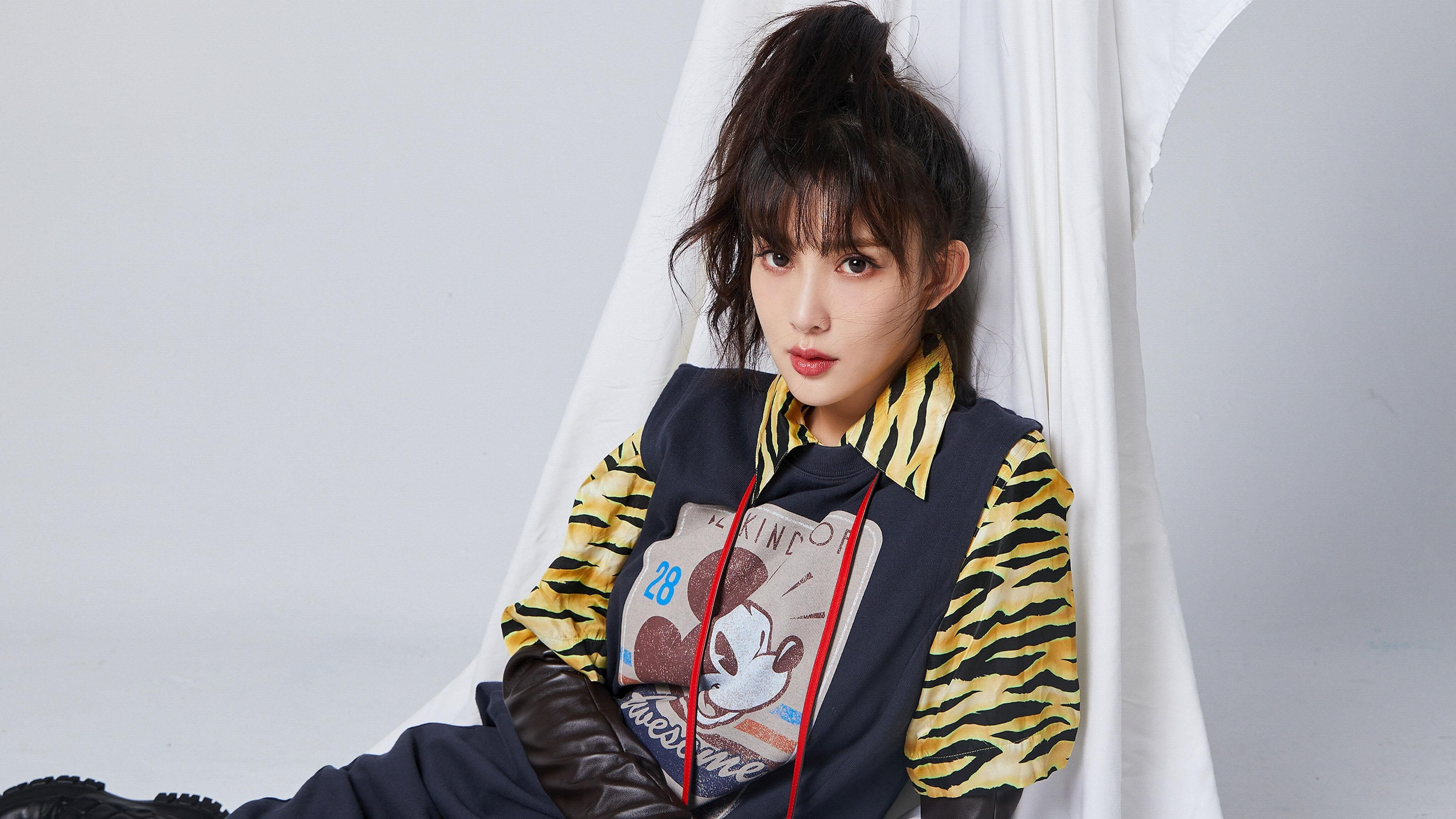 球队是否通过快节奏中场转换打破低位防守,中场如何控制比赛节奏