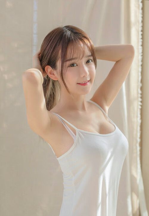 霍勒迪与字母哥默契十足挡拆无解，霍勒迪詹姆斯